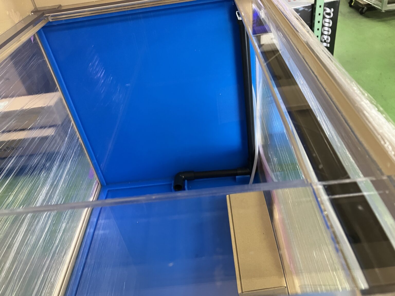 W1570 側面ろ過 低温5℃仕様 新規 活魚水槽 | 水槽設置